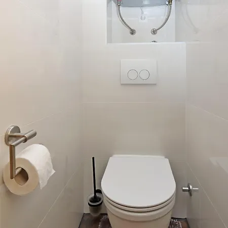 Family Friendly House With A Swimming Pool Nska, Krk - 23499 مالينسكا