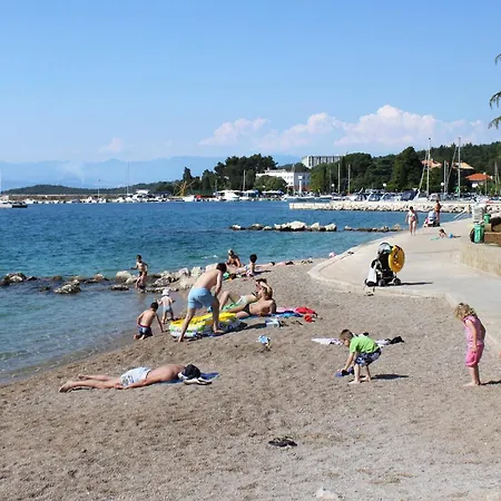 Family Friendly House With A Swimming Pool Nska, Krk - 23499 Hébergement de vacances