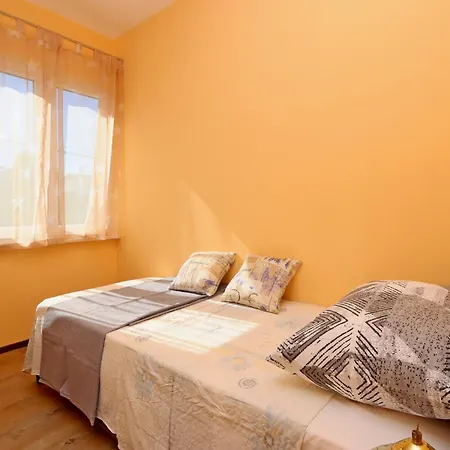 Family Friendly House With A Swimming Pool Nska, Krk - 23499 Hébergement de vacances